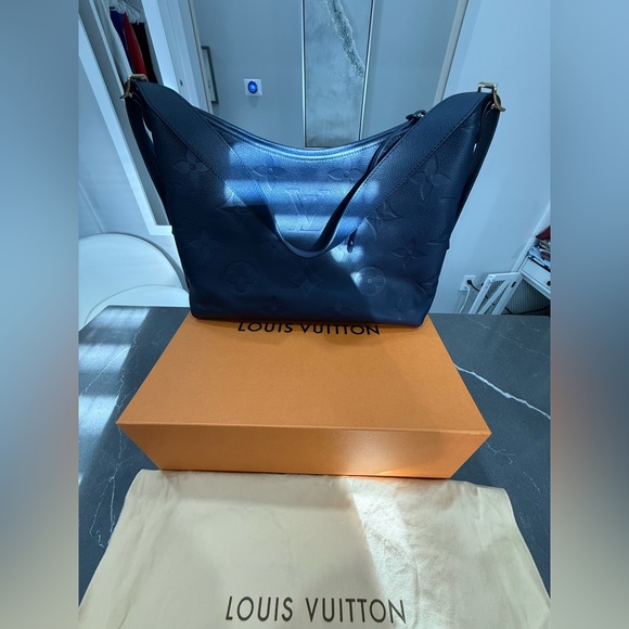 Louis Vuitton Caryall MM - Picture 1 of 13
